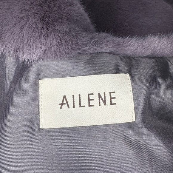 AILENE Eco Fur and Mink Bonbon Hooded Vest. - Picture 10 of 11